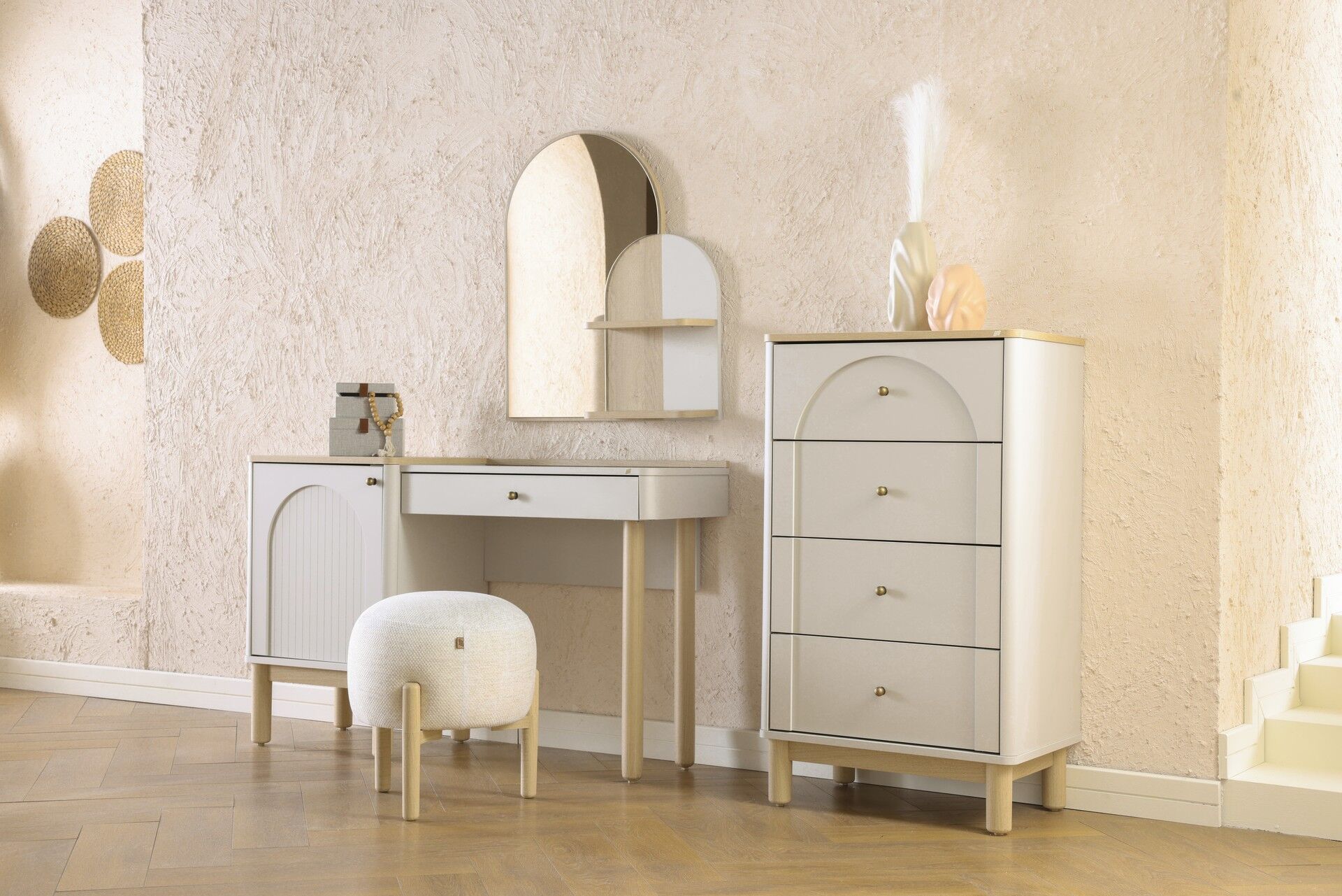 BORNEO Bedroom Set (1)